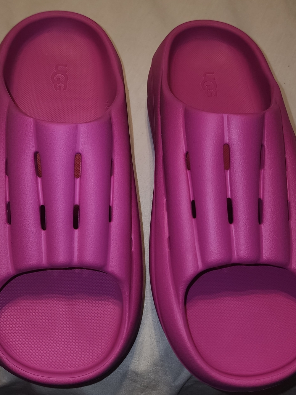 UGG Vibrant Pink Foam Slide Clogs